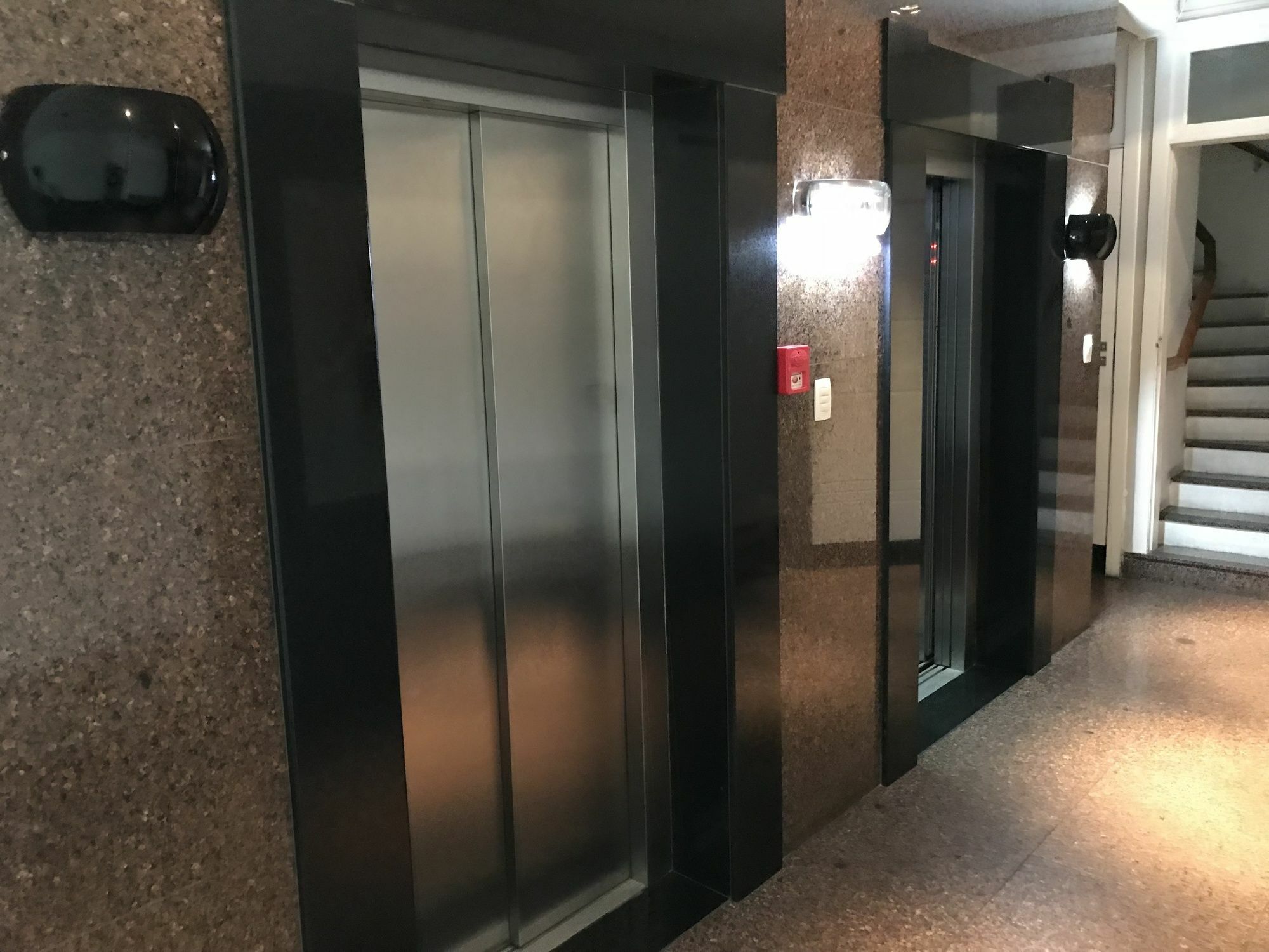 2 Quartos *
